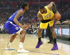 关于湖人关键时刻失误不断，球队憾负对手，不是作为分析为了能够.的信息